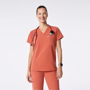 NWT Figs Catarina One-Pocket Scrub Top™ Spiced Cider